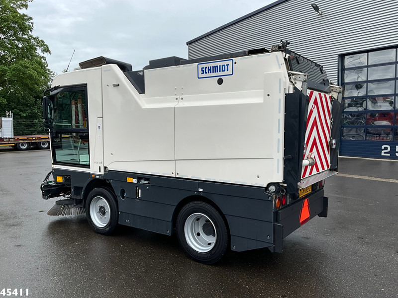 Schmidt Cleango 500 Compact Euro 6 with 3-rd brush - 道路清扫机:图5 Schmidt Cleango 500 Compact Euro 6 with 3-rd brush - 道路清扫机:图5