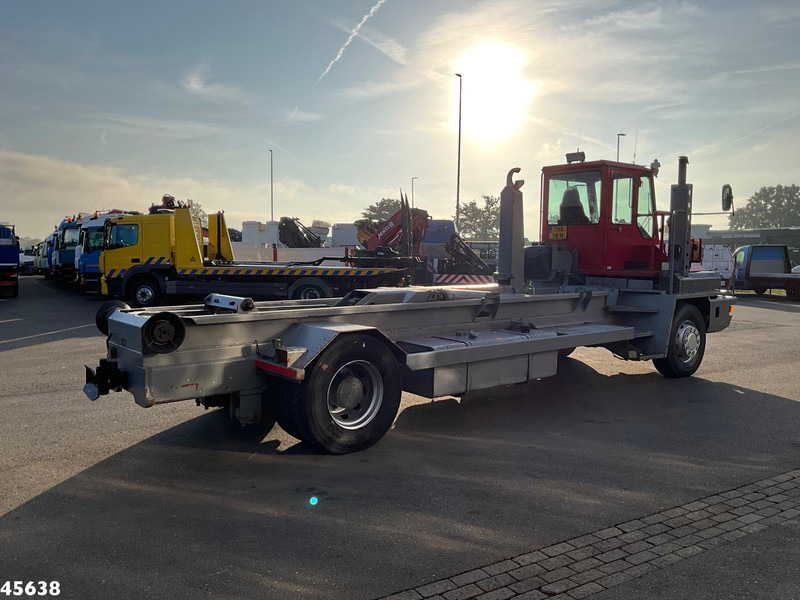 Terberg YT180 VDL 25 Ton haakarmsysteem - 吊钩升降车:图5 Terberg YT180 VDL 25 Ton haakarmsysteem - 吊钩升降车:图5