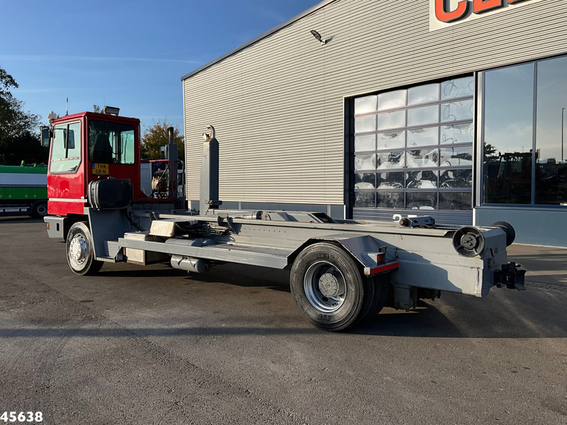 Terberg YT180 VDL 25 Ton haakarmsysteem - 吊钩升降车:图4 Terberg YT180 VDL 25 Ton haakarmsysteem - 吊钩升降车:图4