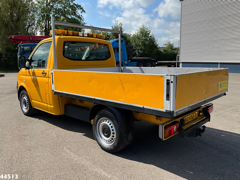 Volkswagen Transporter 2.0 300 Manual - 栏板式/ 平板卡车:图3 Volkswagen Transporter 2.0 300 Manual - 栏板式/ 平板卡车:图3