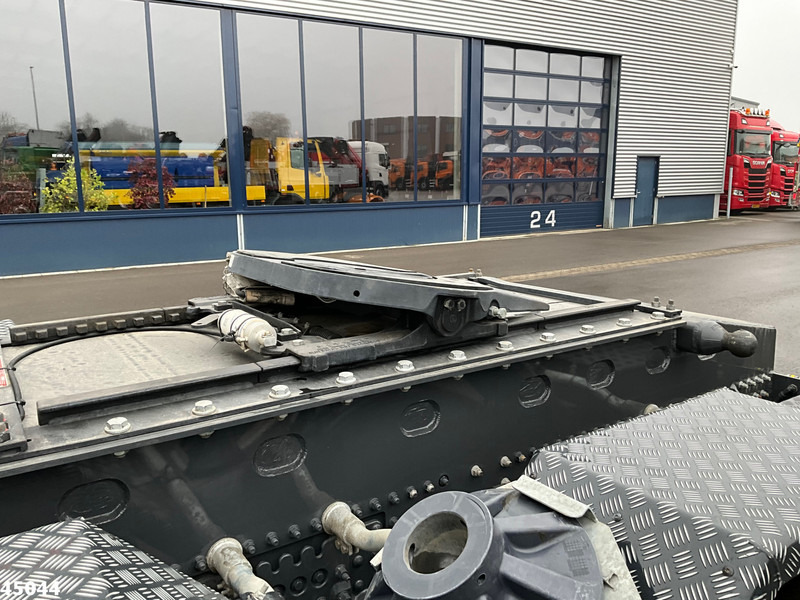 Volvo FH 540 8x2 Fassi 145 Tonmeter laadkraan + Fly-JIb Just 7.187 Km! Demo voertuig! - 牵引车:图5 Volvo FH 540 8x2 Fassi 145 Tonmeter laadkraan + Fly-JIb Just 7.187 Km! Demo voertuig! - 牵引车:图5