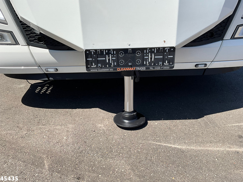 Volvo FH 540 8x4 Euro 6 Palfinger 92 Tonmeter laadkraan + Fly-jib Just 107.008 km! - 起重车:图4 Volvo FH 540 8x4 Euro 6 Palfinger 92 Tonmeter laadkraan + Fly-jib Just 107.008 km! - 起重车:图4