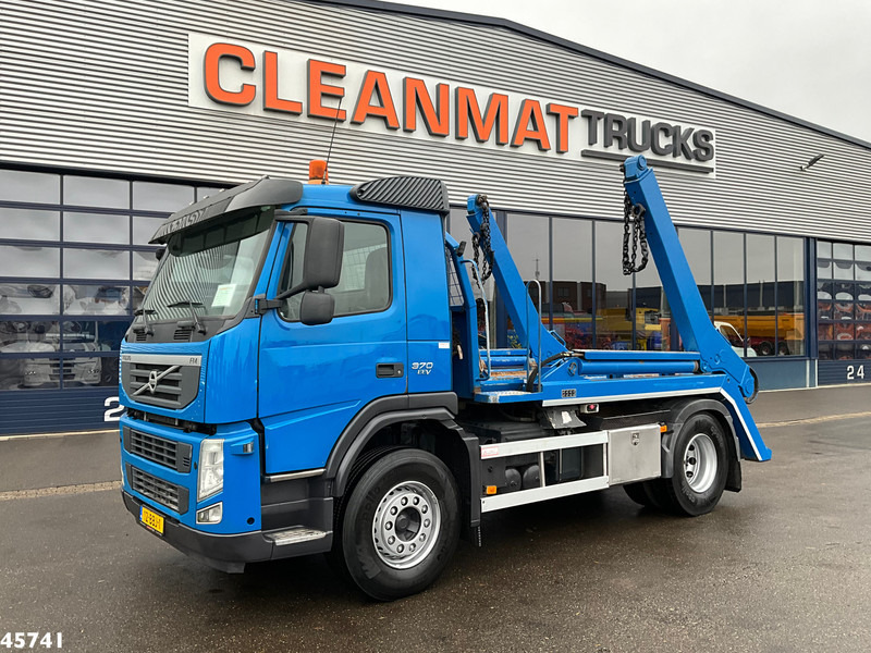Volvo FM 370 Hiab 14 Ton portaalarmsysteem - 箕斗装载车:图1 Volvo FM 370 Hiab 14 Ton portaalarmsysteem - 箕斗装载车:图1