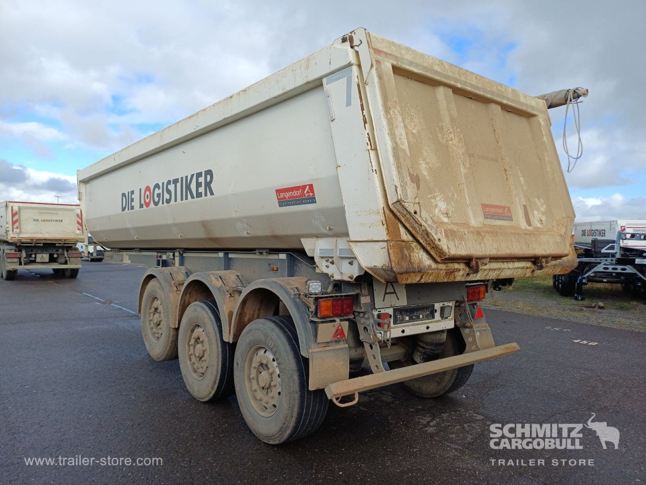 LANGENDORF Auflieger Kipper Stahlrundmulde 24m³ - 翻斗半拖车:图5 LANGENDORF Auflieger Kipper Stahlrundmulde 24m³ - 翻斗半拖车:图5