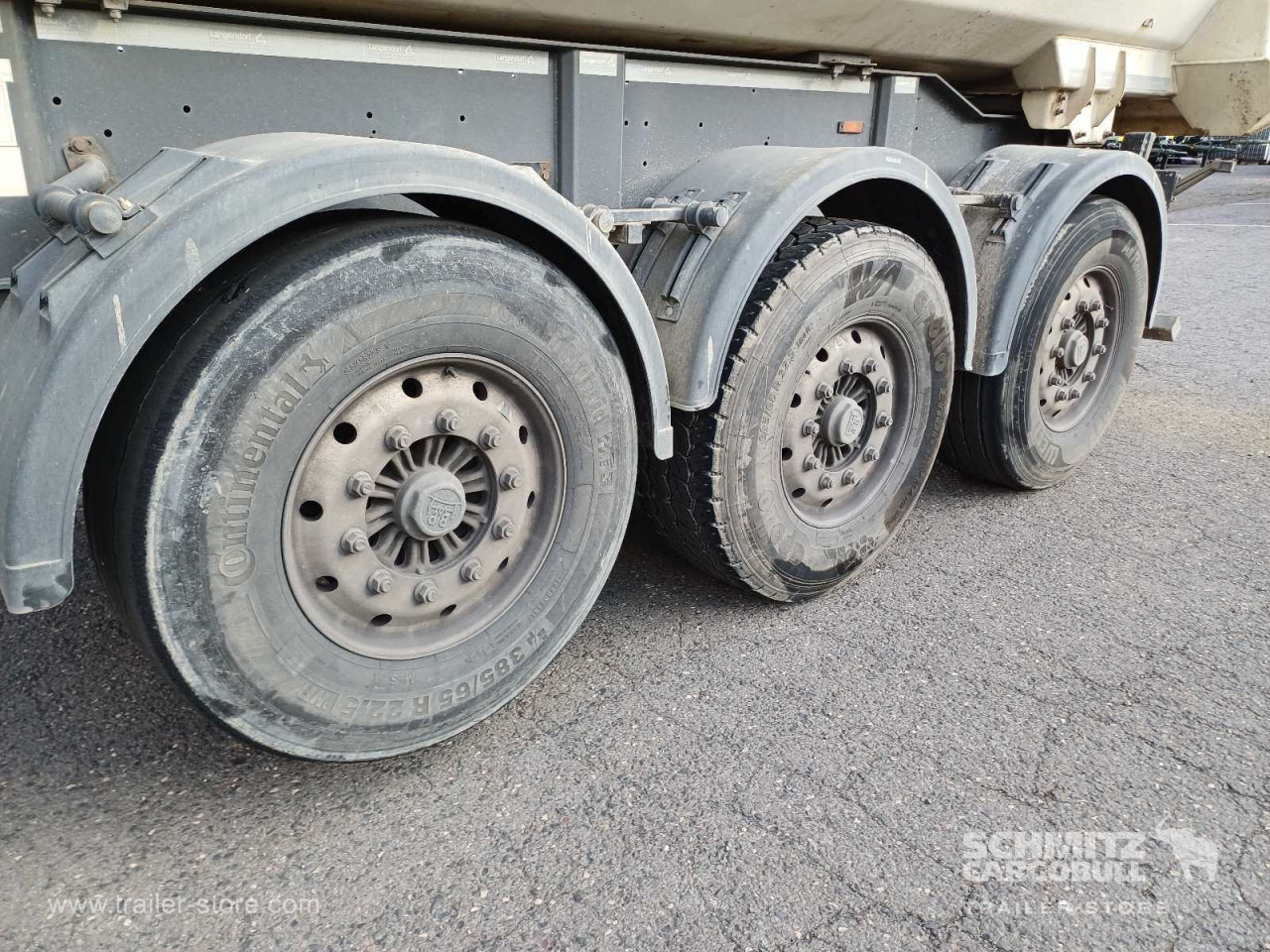 LANGENDORF Auflieger Kipper Stahlrundmulde 24m³ - 翻斗半拖车:图2 LANGENDORF Auflieger Kipper Stahlrundmulde 24m³ - 翻斗半拖车:图2