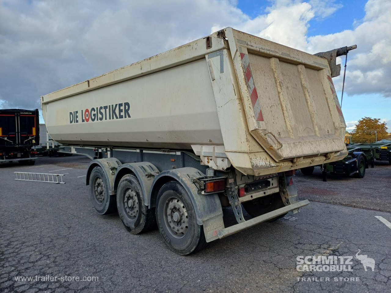 LANGENDORF Auflieger Kipper Stahlrundmulde 24m³ - 翻斗半拖车:图4 LANGENDORF Auflieger Kipper Stahlrundmulde 24m³ - 翻斗半拖车:图4