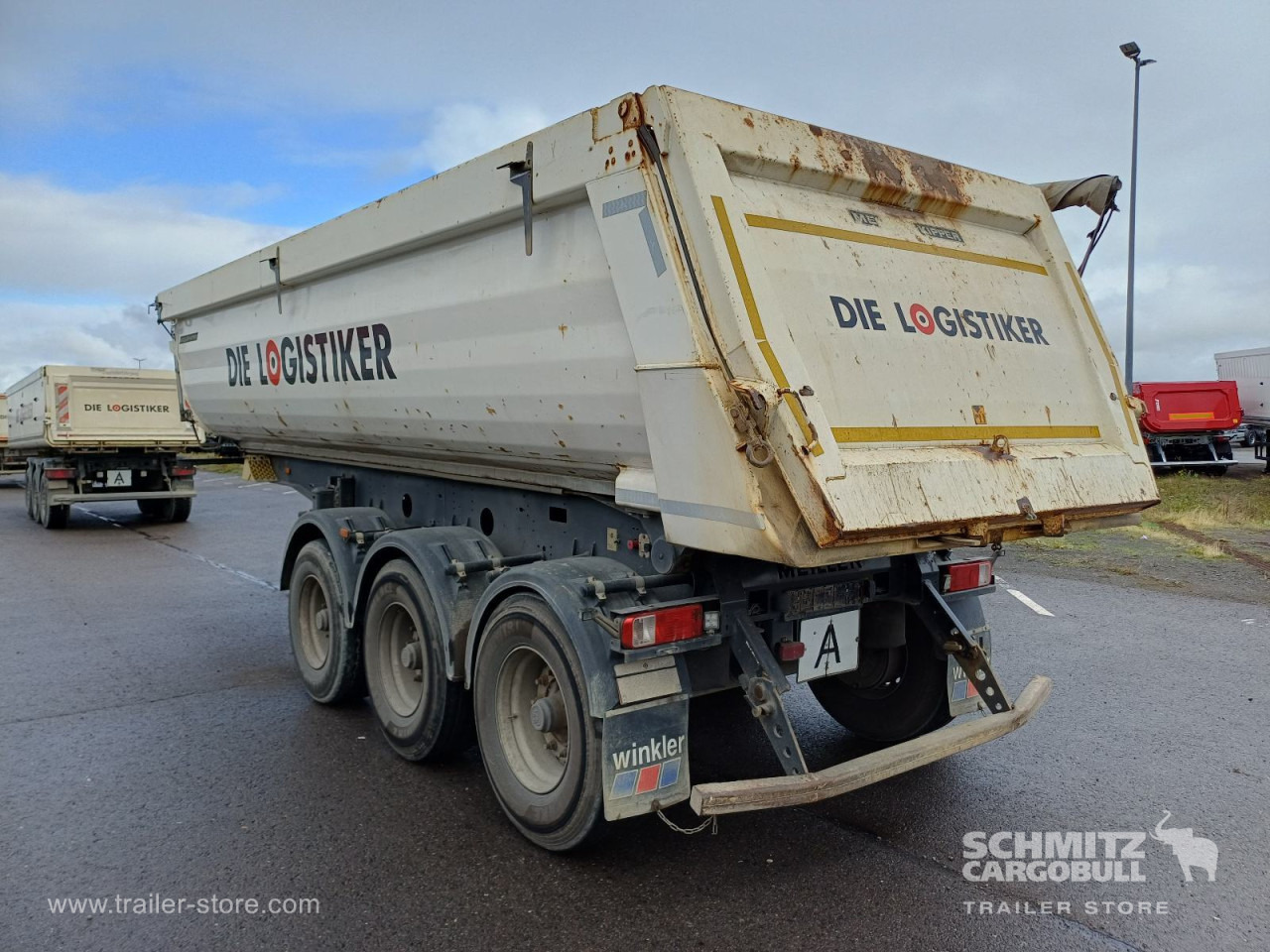 MEILLER Auflieger Kipper Stahlrundmulde 26m³ - 翻斗半拖车:图3 MEILLER Auflieger Kipper Stahlrundmulde 26m³ - 翻斗半拖车:图3