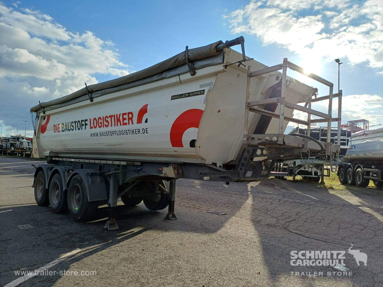 翻斗半拖车 MEILLER Auflieger Kipper Stahlrundmulde 26m³：图1
