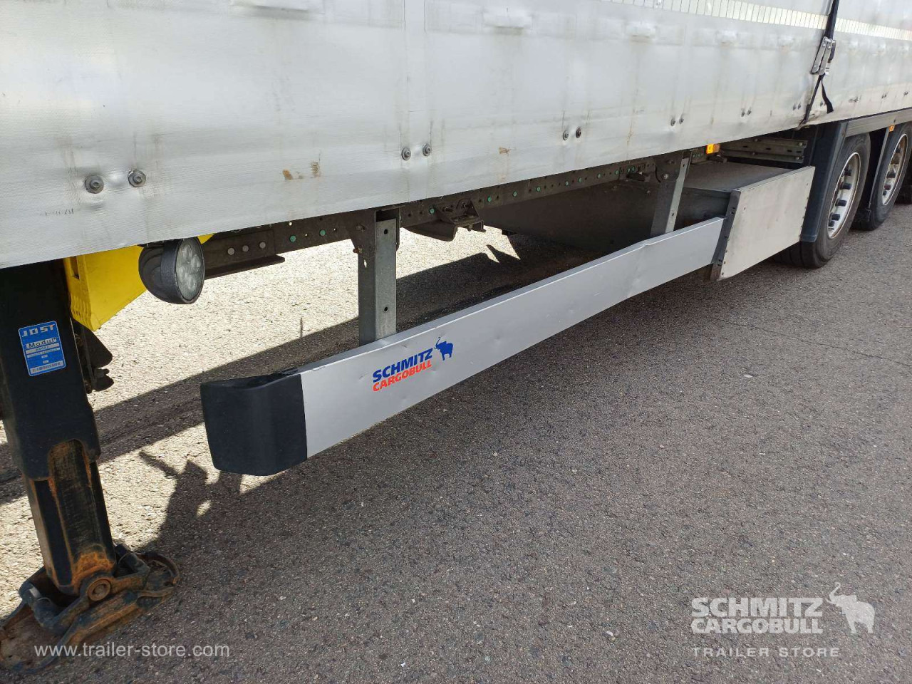 SCHMITZ Auflieger Curtainsider Mega - 侧帘半拖车:图3 SCHMITZ Auflieger Curtainsider Mega - 侧帘半拖车:图3