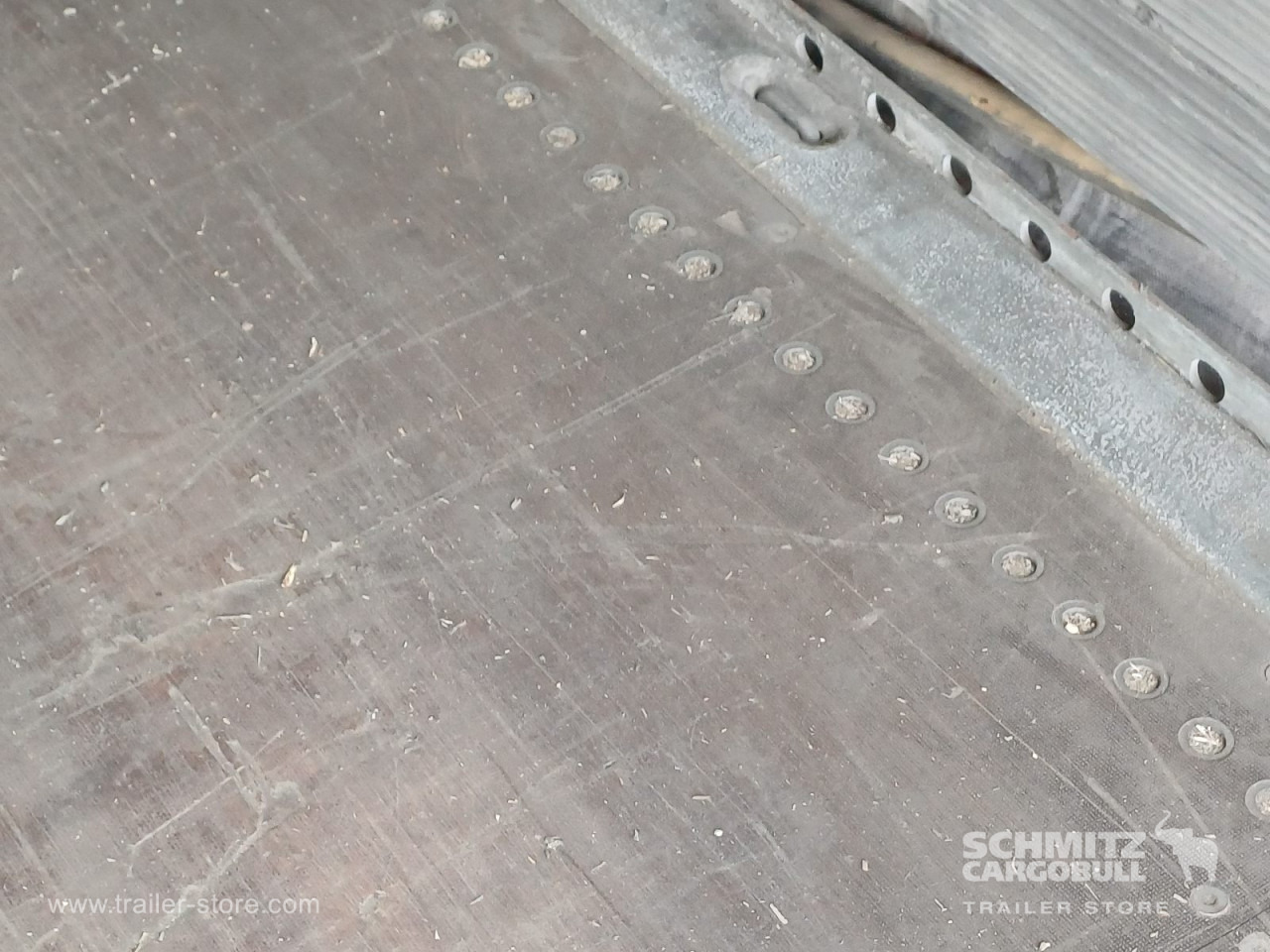SCHMITZ Auflieger Curtainsider Mega - 侧帘半拖车:图5 SCHMITZ Auflieger Curtainsider Mega - 侧帘半拖车:图5