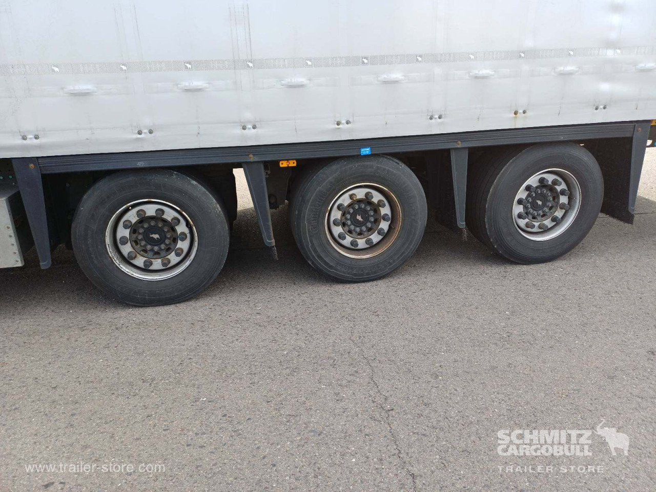 SCHMITZ Auflieger Curtainsider Mega - 侧帘半拖车:图3 SCHMITZ Auflieger Curtainsider Mega - 侧帘半拖车:图3