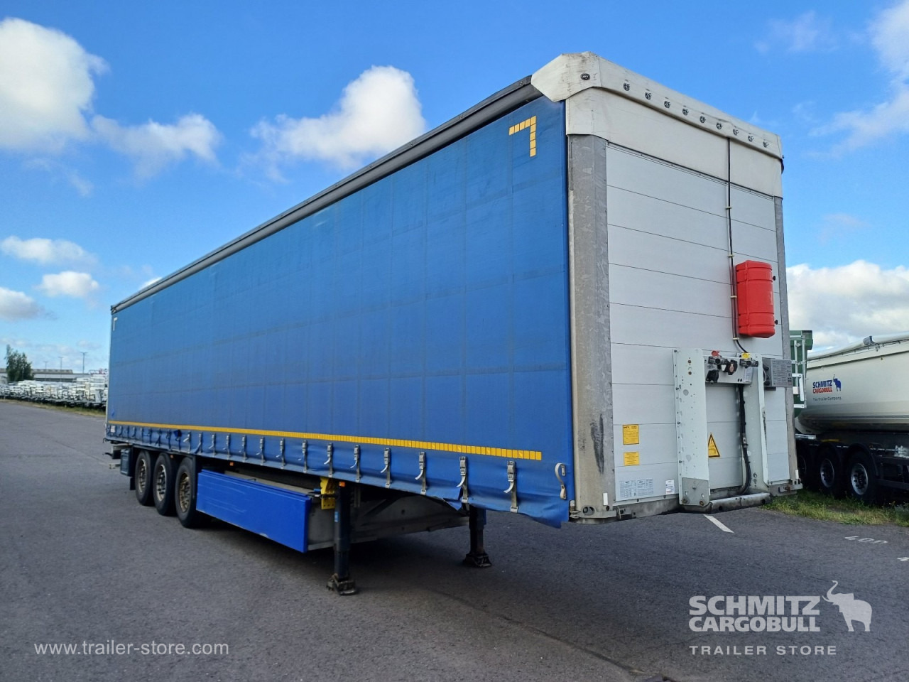 SCHMITZ Auflieger Curtainsider Standard - 侧帘半拖车:图1 SCHMITZ Auflieger Curtainsider Standard - 侧帘半拖车:图1