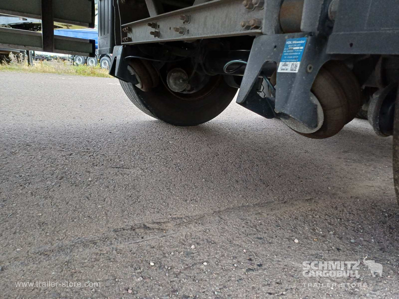 SCHMITZ Auflieger Curtainsider Standard - 侧帘半拖车:图4 SCHMITZ Auflieger Curtainsider Standard - 侧帘半拖车:图4