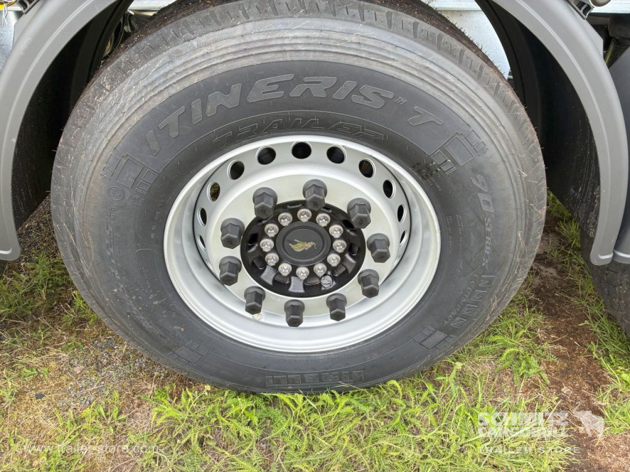 SCHMITZ Auflieger Kipper Stahlrundmulde 29m³ - 翻斗半拖车:图2 SCHMITZ Auflieger Kipper Stahlrundmulde 29m³ - 翻斗半拖车:图2