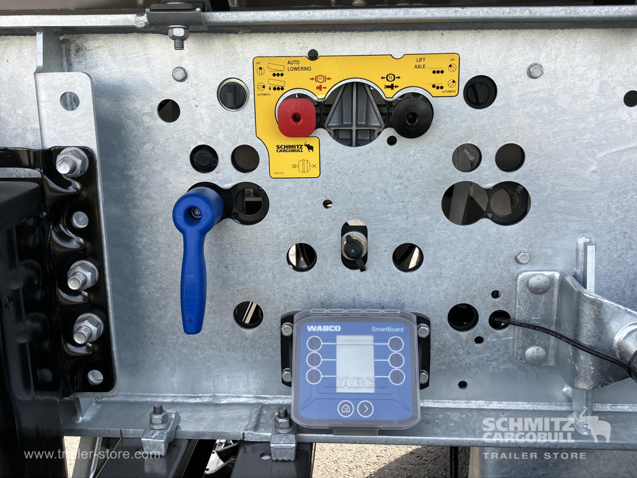 SCHMITZ Auflieger Kipper Stahlrundmulde 29m³ - 翻斗半拖车:图3 SCHMITZ Auflieger Kipper Stahlrundmulde 29m³ - 翻斗半拖车:图3