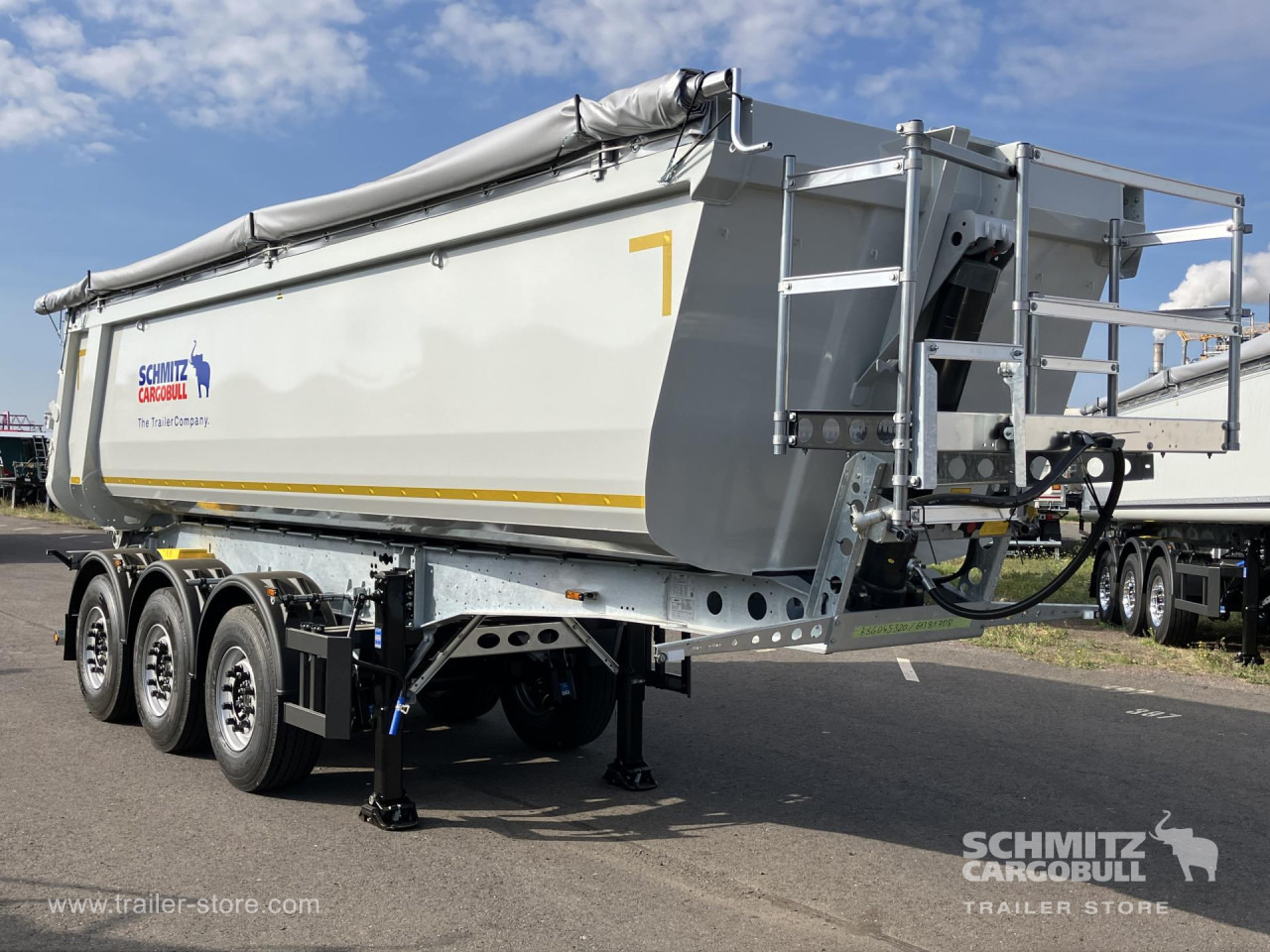 SCHMITZ Auflieger Kipper Stahlrundmulde 29m³ - 翻斗半拖车:图1 SCHMITZ Auflieger Kipper Stahlrundmulde 29m³ - 翻斗半拖车:图1