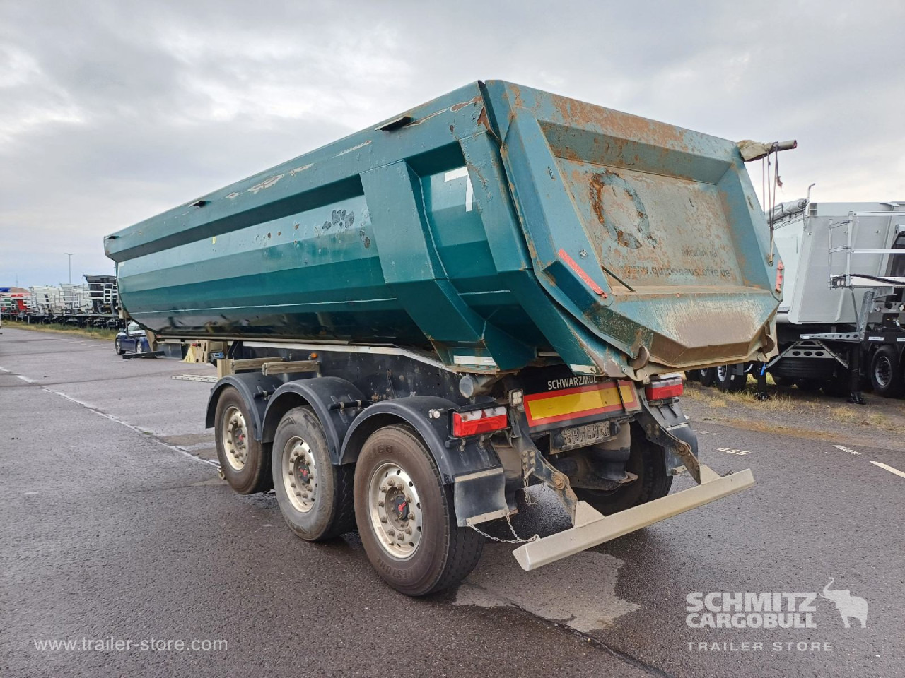 SCHWARZMUELLER Auflieger Kipper Stahlrundmulde 26m³ - 翻斗半拖车:图4 SCHWARZMUELLER Auflieger Kipper Stahlrundmulde 26m³ - 翻斗半拖车:图4