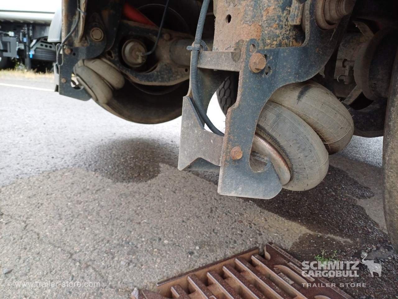 SCHWARZMUELLER Auflieger Kipper Stahlrundmulde 26m³ - 翻斗半拖车:图2 SCHWARZMUELLER Auflieger Kipper Stahlrundmulde 26m³ - 翻斗半拖车:图2