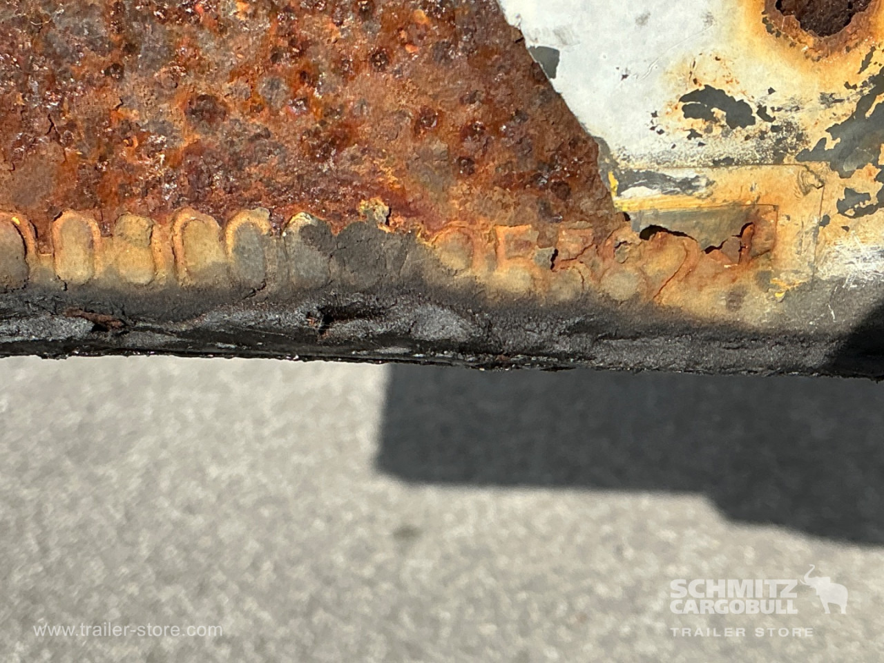 KRONE Dryfreight Standard Taillift - 封闭厢式半拖车:图5 KRONE Dryfreight Standard Taillift - 封闭厢式半拖车:图5