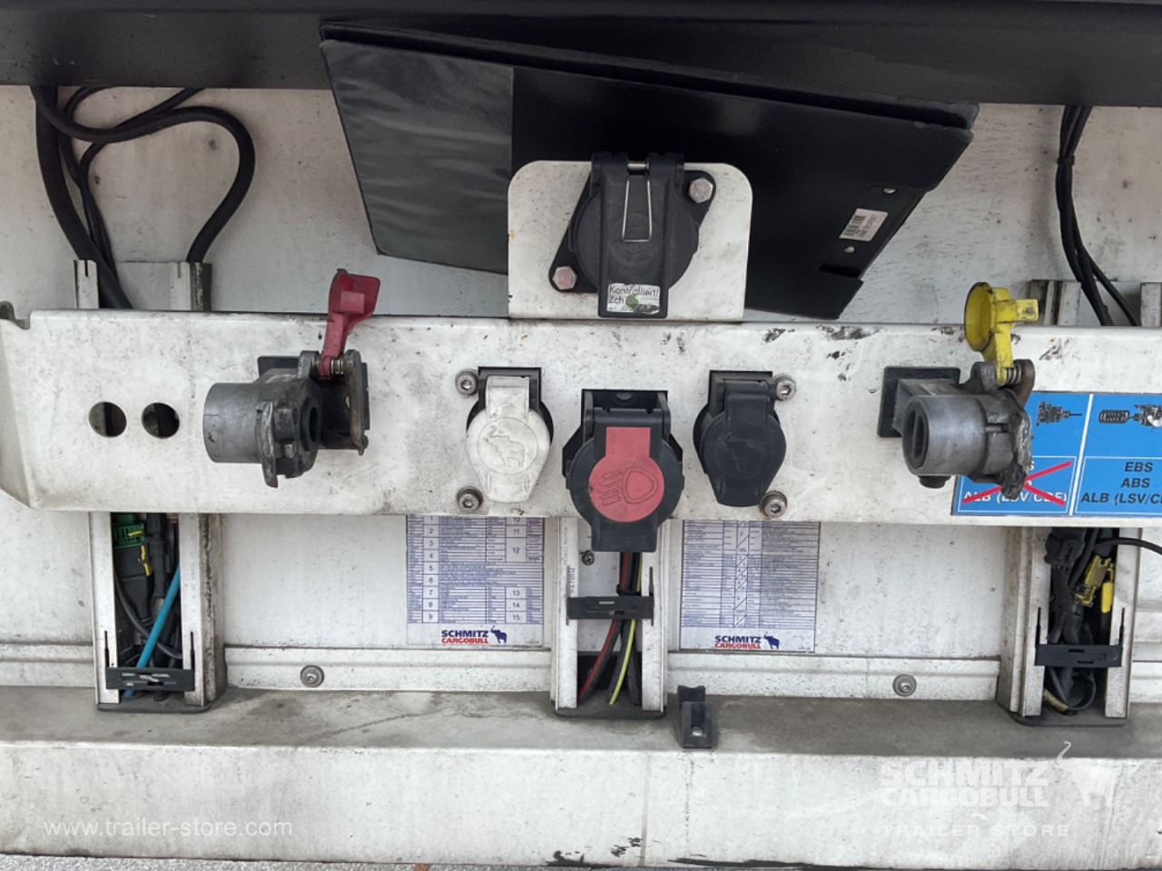 SCHMITZ Reefer Standard Double deck - 等温半拖车:图4 SCHMITZ Reefer Standard Double deck - 等温半拖车:图4