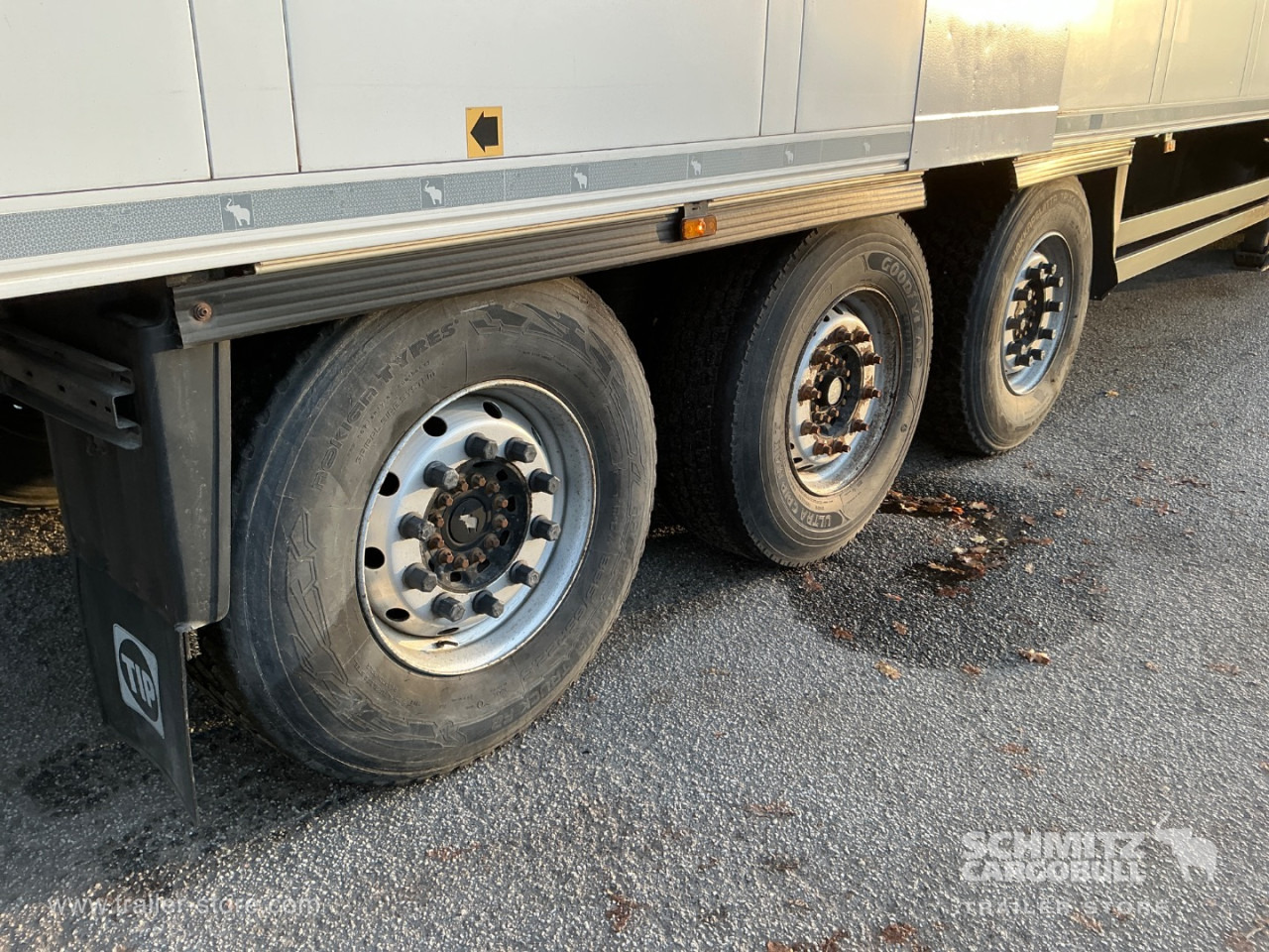 SCHMITZ Reefer Standard Double deck - 等温半拖车:图3 SCHMITZ Reefer Standard Double deck - 等温半拖车:图3