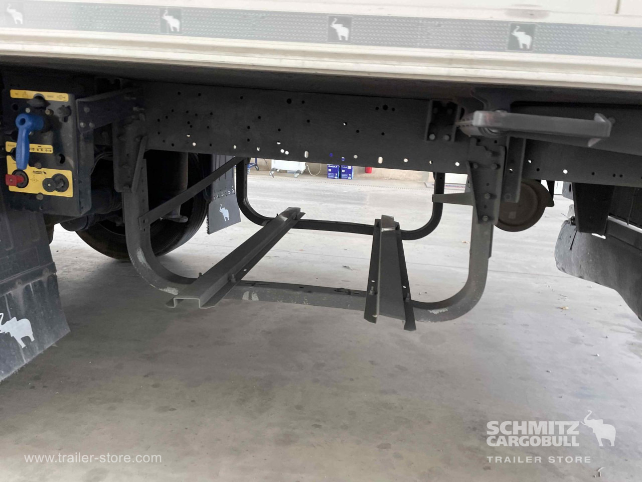 SCHMITZ Semiremolque Frigo Multitemperatura - 等温半拖车:图2 SCHMITZ Semiremolque Frigo Multitemperatura - 等温半拖车:图2