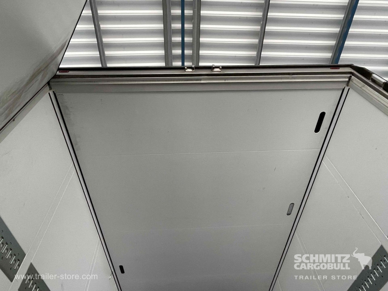 SCHMITZ Semiremolque Frigo Standard - 等温半拖车:图3 SCHMITZ Semiremolque Frigo Standard - 等温半拖车:图3