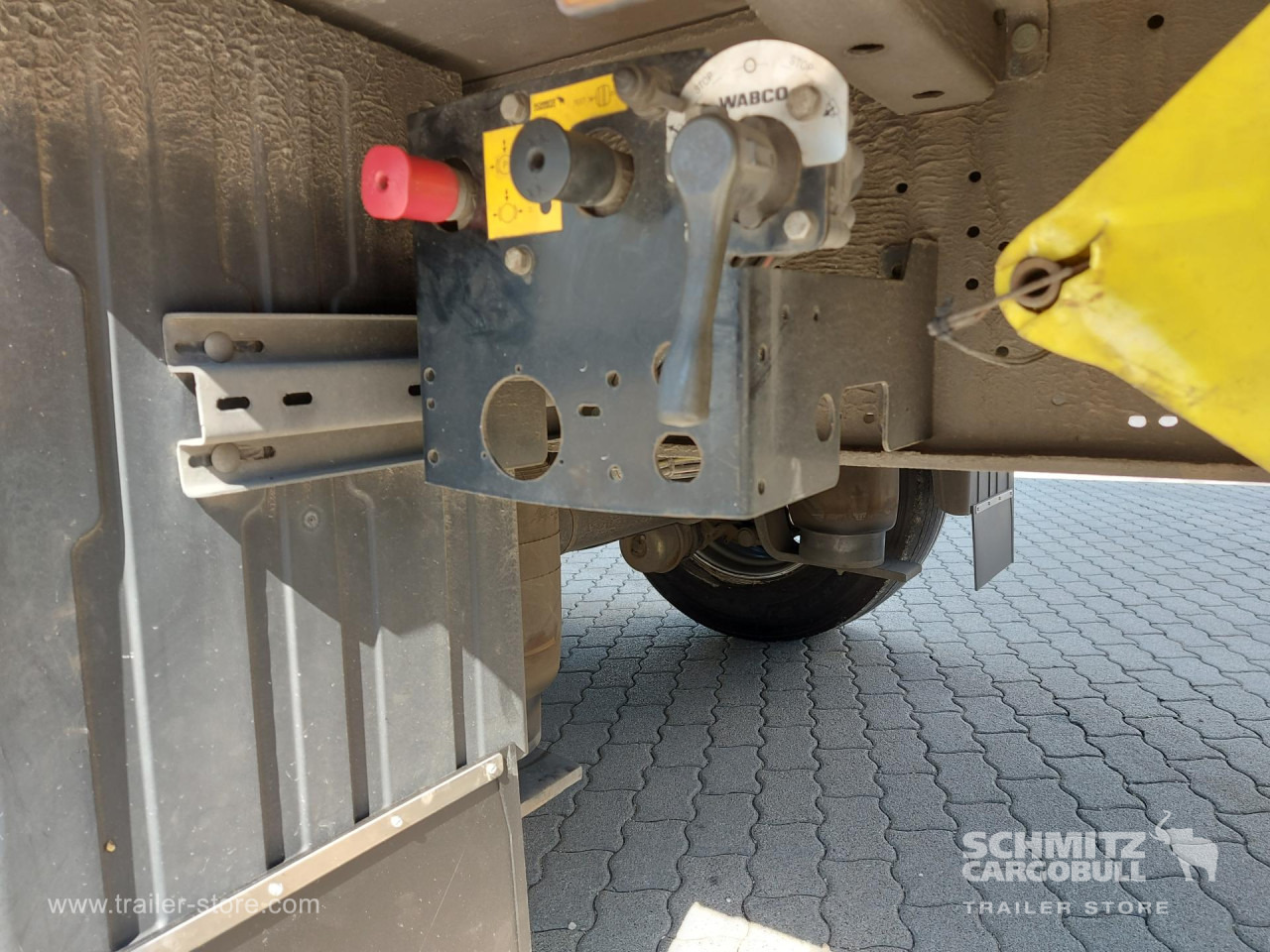 SCHMITZ Curtainsider Mega - 侧帘半拖车:图5 SCHMITZ Curtainsider Mega - 侧帘半拖车:图5