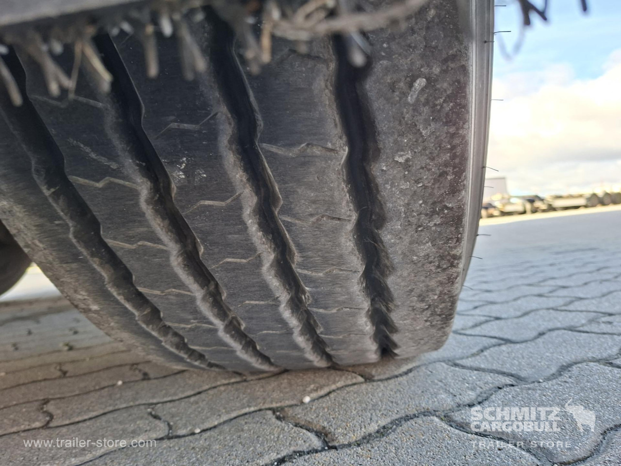 SCHMITZ Reefer Multitemp - 等温半拖车:图2 SCHMITZ Reefer Multitemp - 等温半拖车:图2