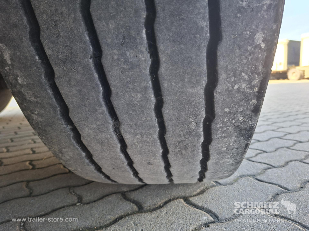 SCHMITZ Reefer Multitemp - 等温半拖车:图2 SCHMITZ Reefer Multitemp - 等温半拖车:图2