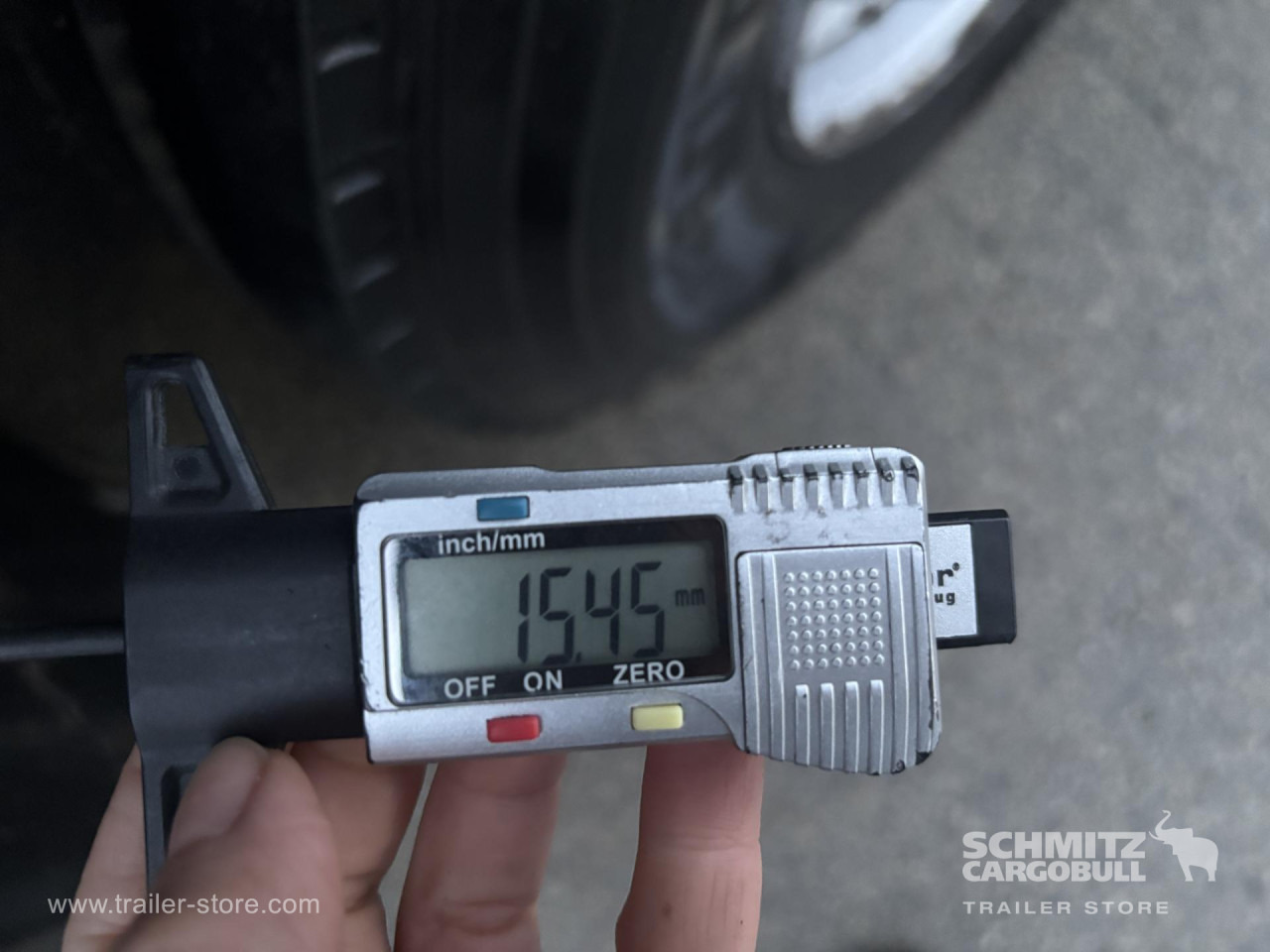 SCHMITZ Curtainsider Standard - 侧帘半拖车:图4 SCHMITZ Curtainsider Standard - 侧帘半拖车:图4