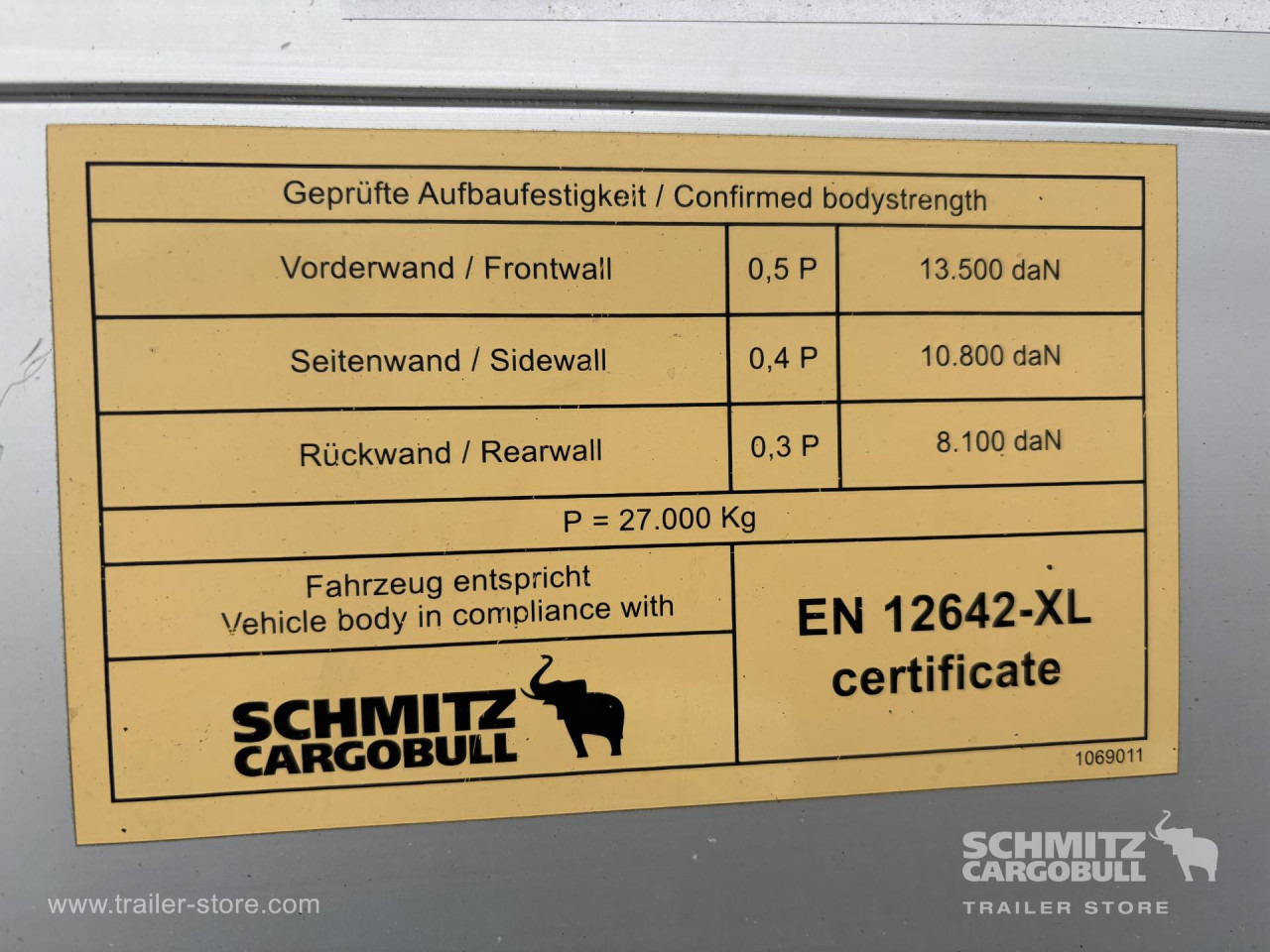 SCHMITZ Curtainsider Standard - 侧帘半拖车:图2 SCHMITZ Curtainsider Standard - 侧帘半拖车:图2