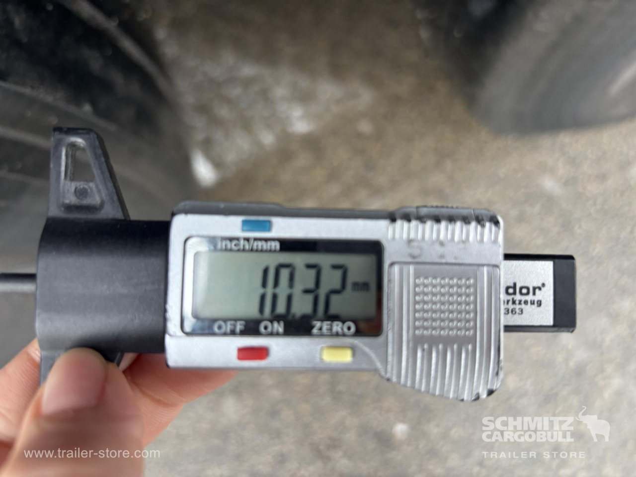 SCHMITZ Curtainsider Standard - 侧帘半拖车:图3 SCHMITZ Curtainsider Standard - 侧帘半拖车:图3