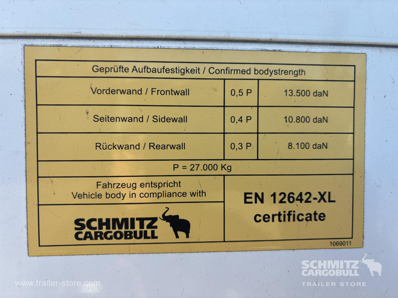 SCHMITZ Curtainsider Standard - 侧帘半拖车:图2 SCHMITZ Curtainsider Standard - 侧帘半拖车:图2