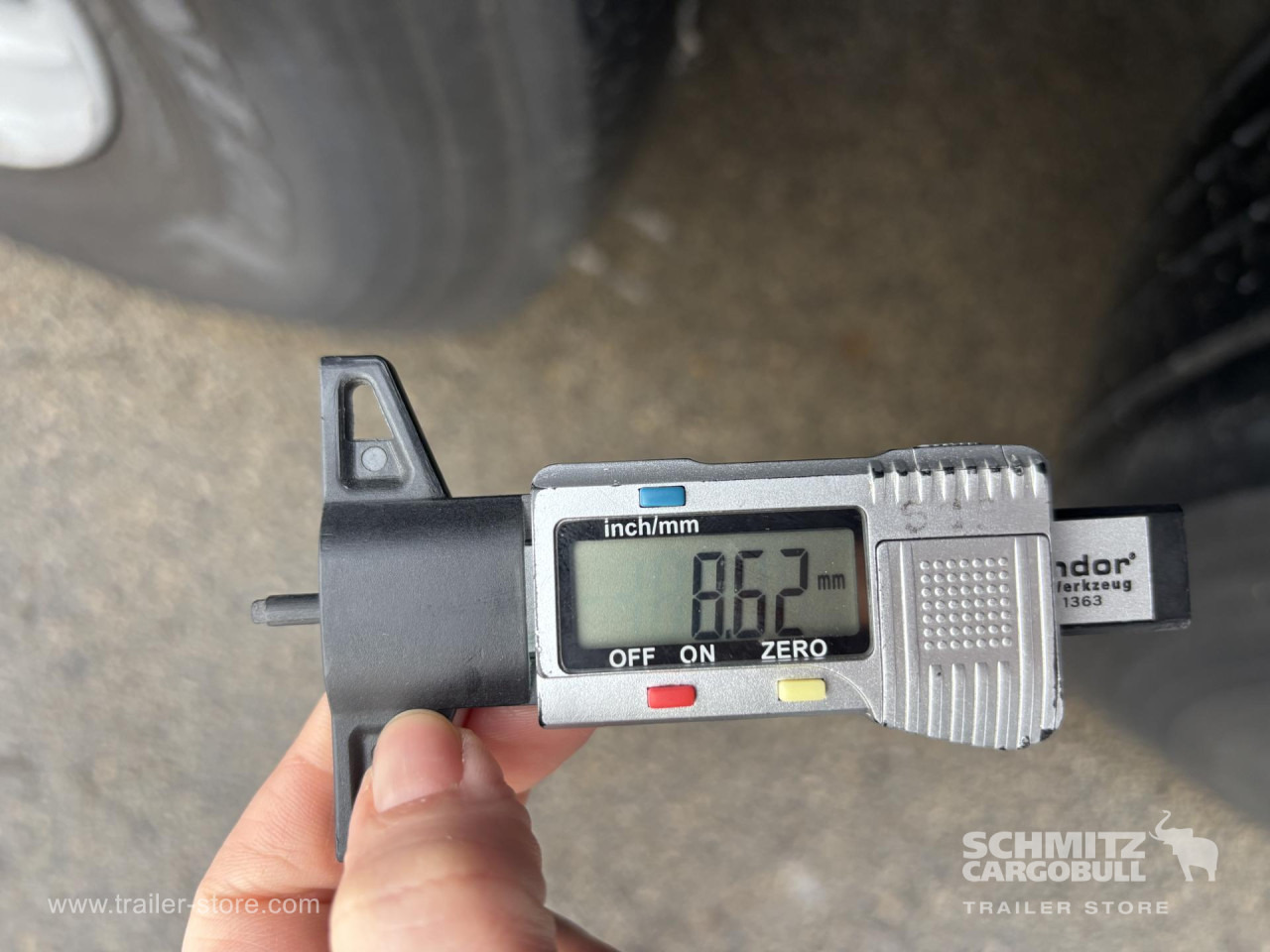 SCHMITZ Curtainsider Standard - 侧帘半拖车:图4 SCHMITZ Curtainsider Standard - 侧帘半拖车:图4