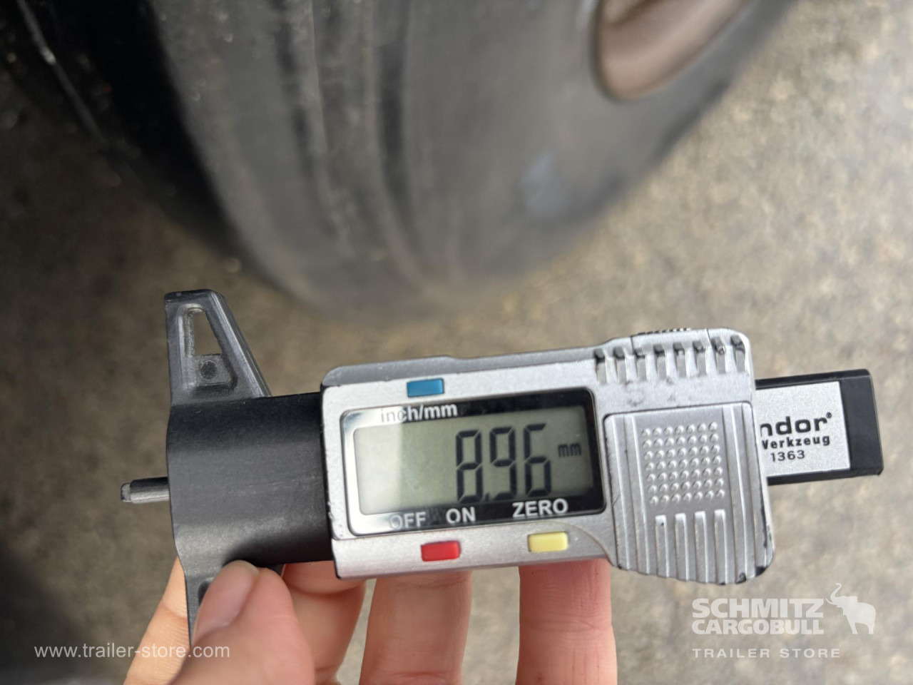 SCHMITZ Curtainsider Standard - 侧帘半拖车:图4 SCHMITZ Curtainsider Standard - 侧帘半拖车:图4