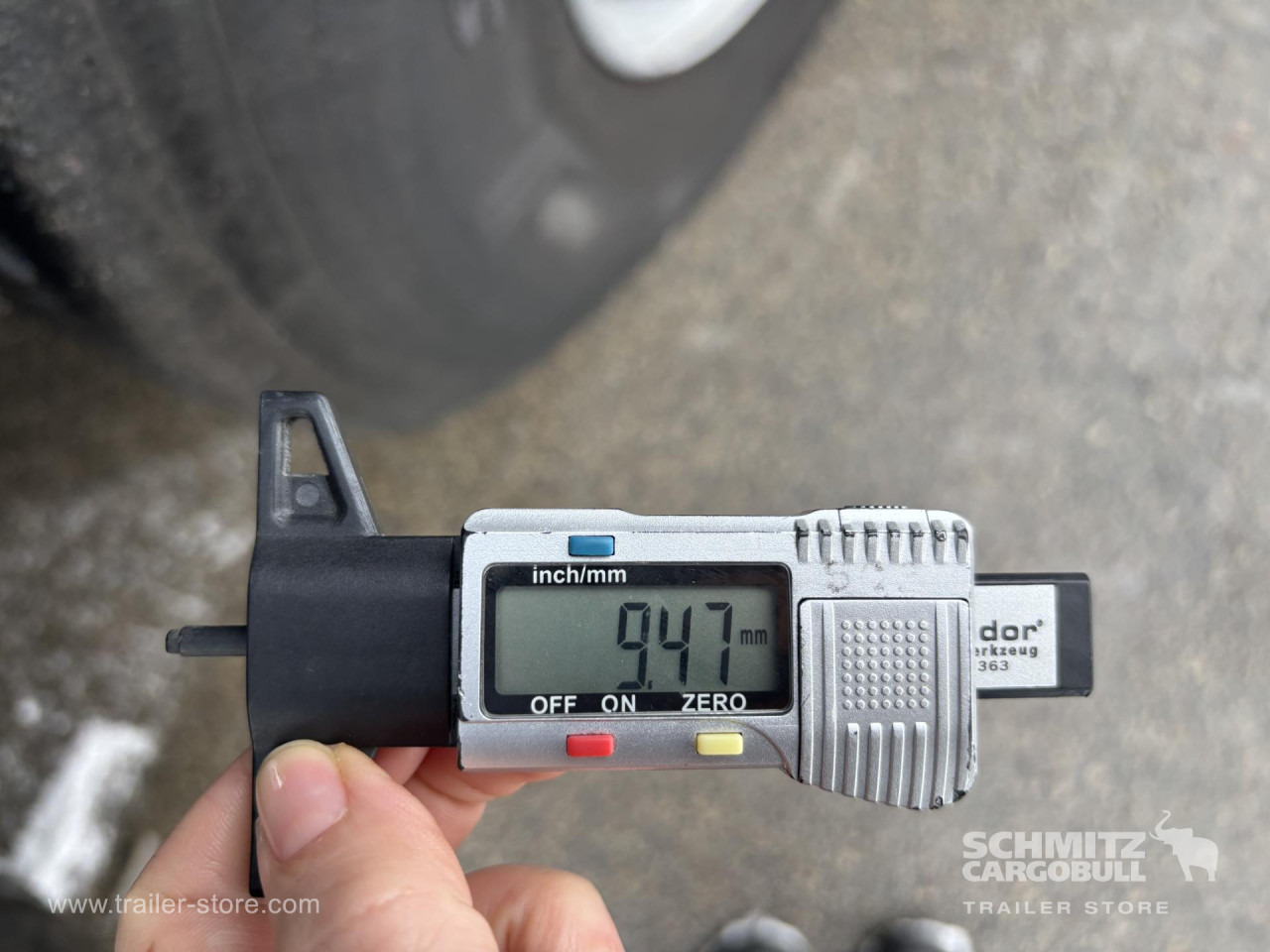 SCHMITZ Curtainsider Standard - 侧帘半拖车:图2 SCHMITZ Curtainsider Standard - 侧帘半拖车:图2