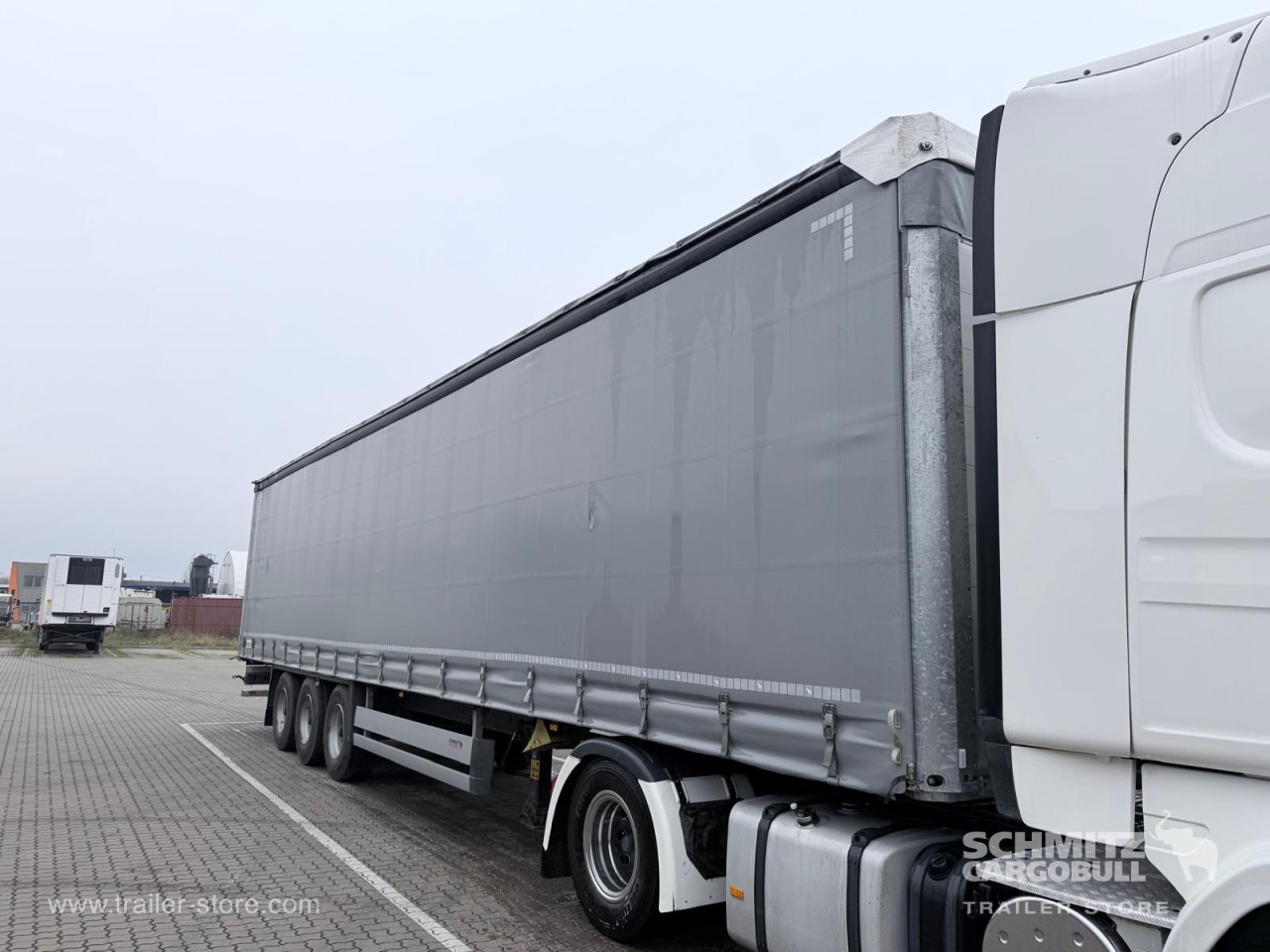 SCHMITZ Curtainsider Standard - 侧帘半拖车:图3 SCHMITZ Curtainsider Standard - 侧帘半拖车:图3