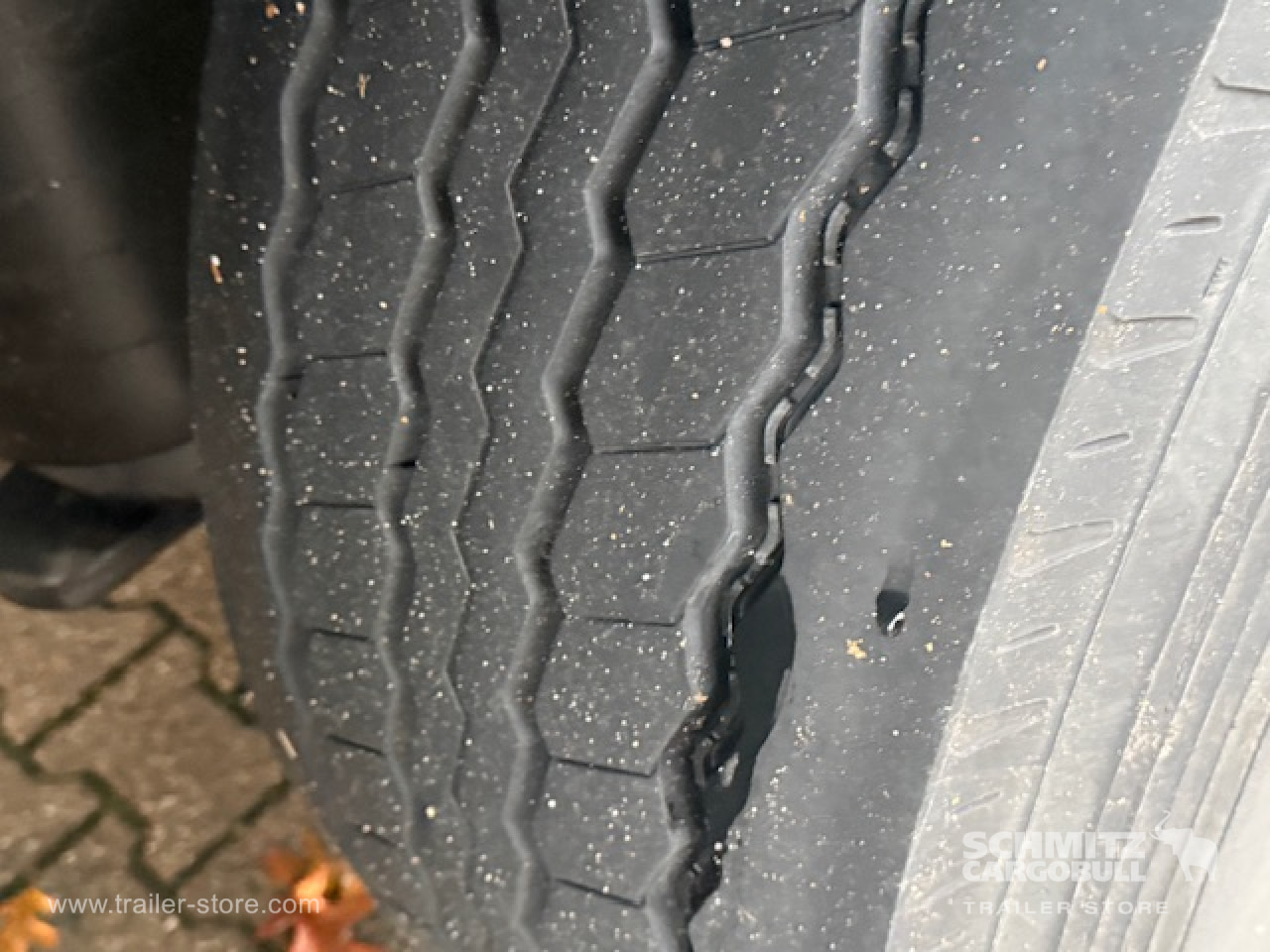 SCHMITZ Oplegger Kasten Standard - 封闭厢式半拖车:图3 SCHMITZ Oplegger Kasten Standard - 封闭厢式半拖车:图3