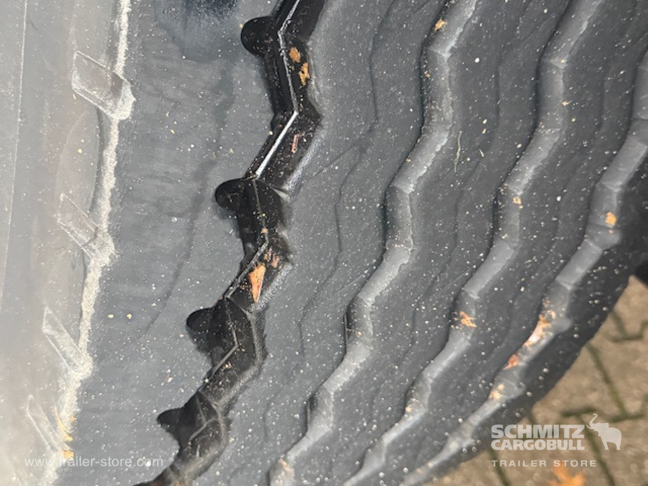 SCHMITZ Oplegger Kasten Standard - 封闭厢式半拖车:图2 SCHMITZ Oplegger Kasten Standard - 封闭厢式半拖车:图2