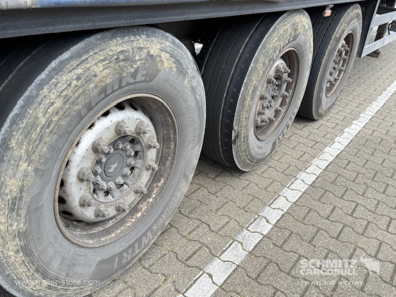 SCHMITZ Oplegger Schuifzeil Standard - 侧帘半拖车:图2 SCHMITZ Oplegger Schuifzeil Standard - 侧帘半拖车:图2