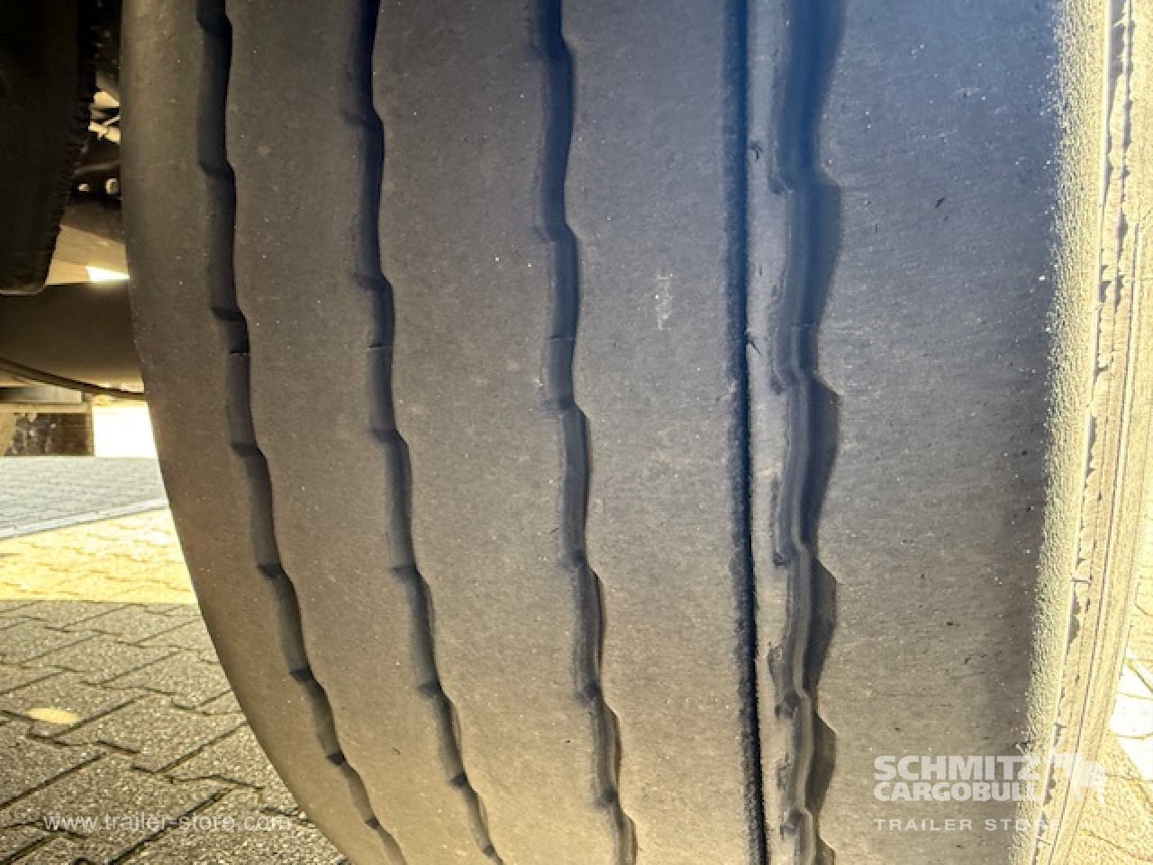 SCHMITZ Oplegger Schuifzeil Standard - 侧帘半拖车:图4 SCHMITZ Oplegger Schuifzeil Standard - 侧帘半拖车:图4