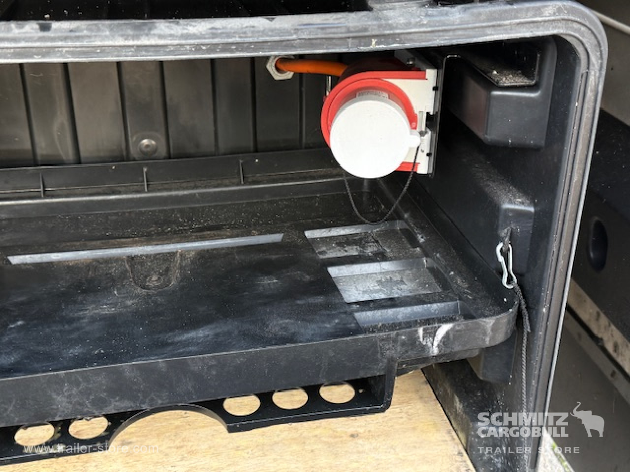 等温半拖车 SCHMITZ Oplegger Vries Multitemp Double deck:图7 等温半拖车 SCHMITZ Oplegger Vries Multitemp Double deck:图7