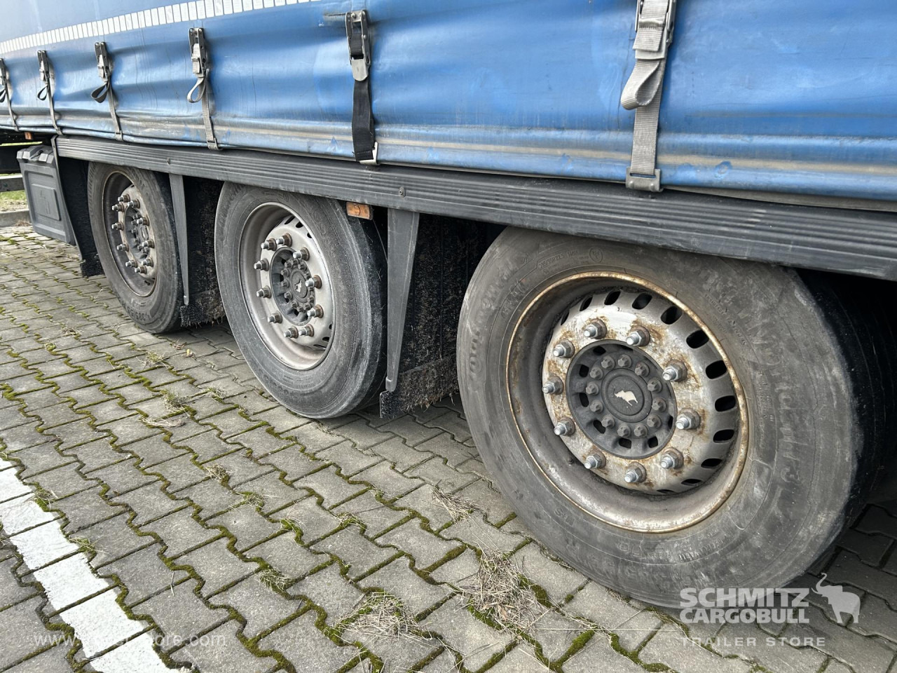 SCHMITZ Curtainsider Mega - 侧帘半拖车:图4 SCHMITZ Curtainsider Mega - 侧帘半拖车:图4