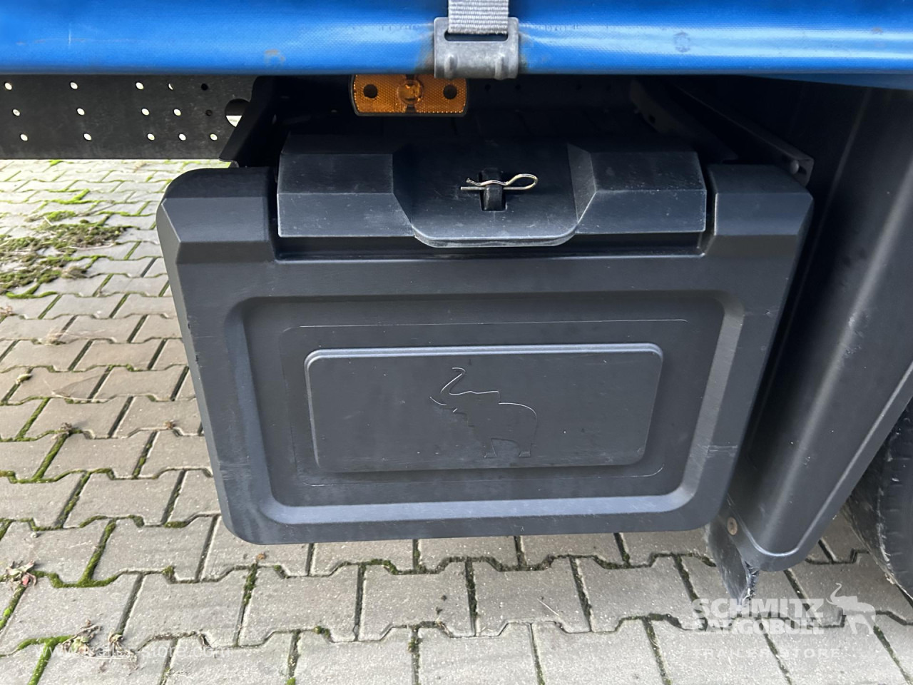 SCHMITZ Curtainsider Mega - 侧帘半拖车:图3 SCHMITZ Curtainsider Mega - 侧帘半拖车:图3
