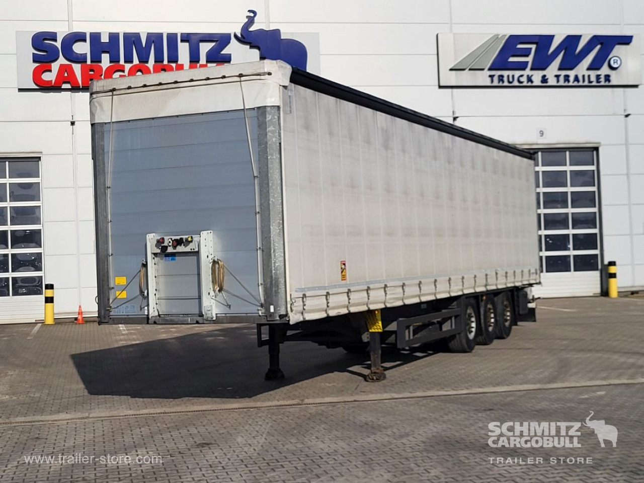 SCHMITZ Curtainsider coil - 侧帘半拖车:图1 SCHMITZ Curtainsider coil - 侧帘半拖车:图1