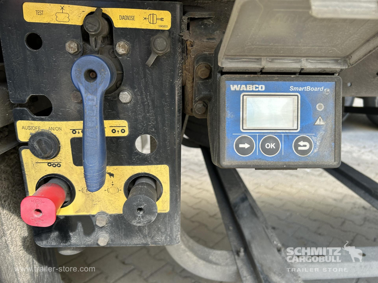 SCHMITZ Reefer Standard - 等温半拖车:图3 SCHMITZ Reefer Standard - 等温半拖车:图3