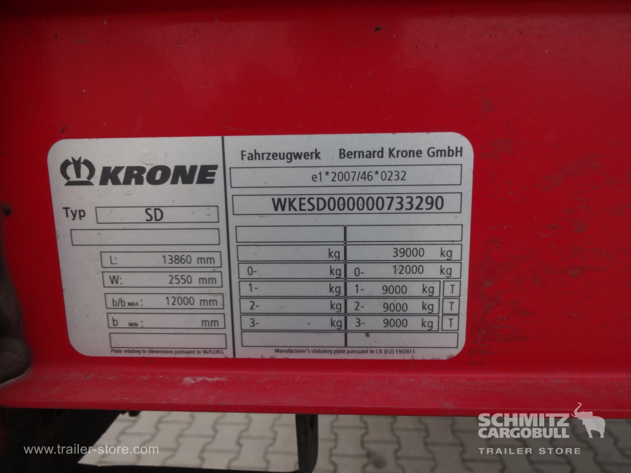 KRONE Curtainsider Mega - 侧帘半拖车:图2 KRONE Curtainsider Mega - 侧帘半拖车:图2