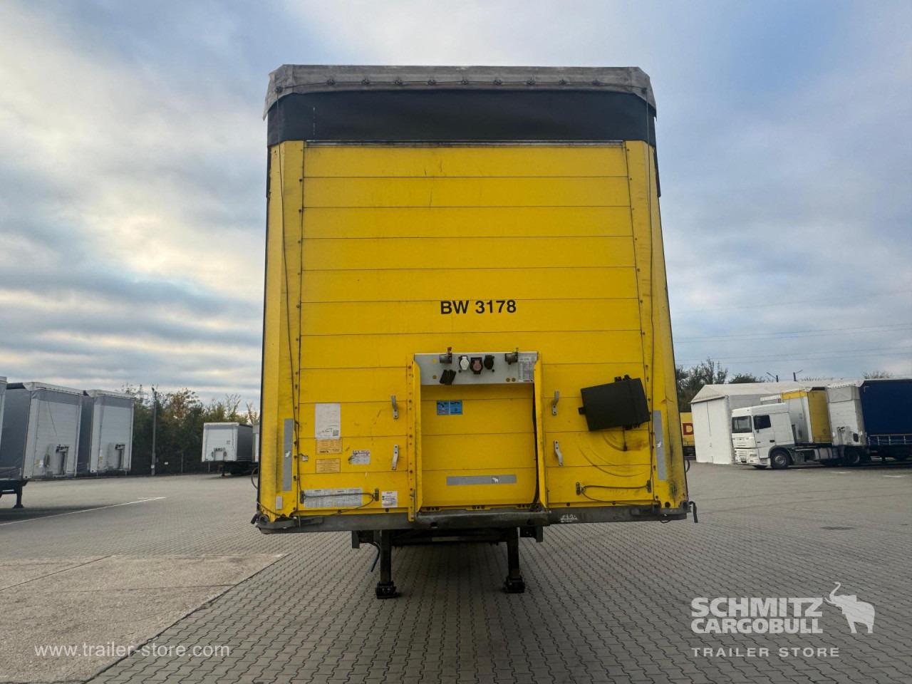 侧帘半拖车 SCHMITZ Curtainsider Standard:图9 侧帘半拖车 SCHMITZ Curtainsider Standard:图9