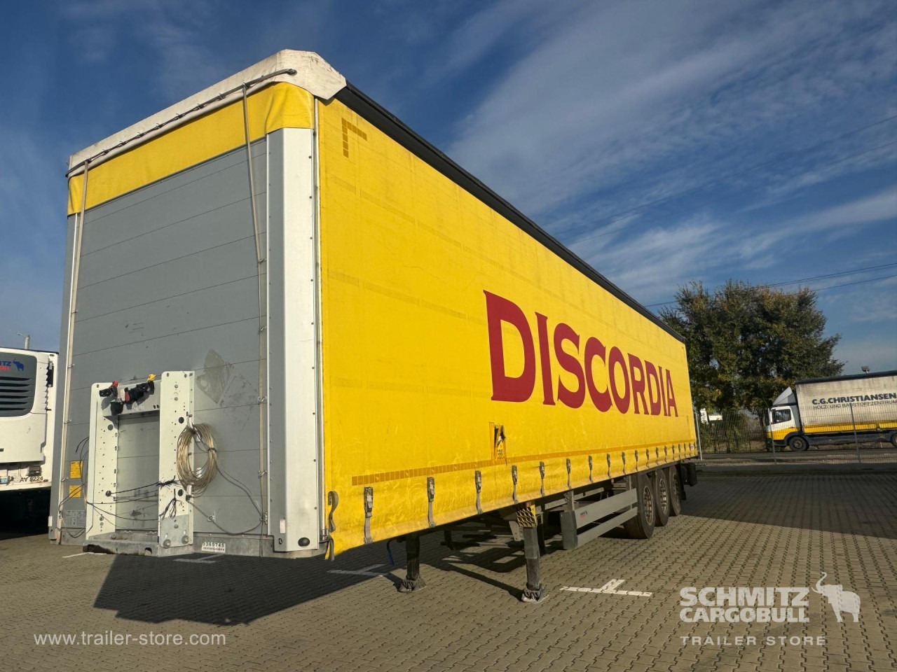 SCHMITZ Curtainsider Standard - 侧帘半拖车:图1 SCHMITZ Curtainsider Standard - 侧帘半拖车:图1